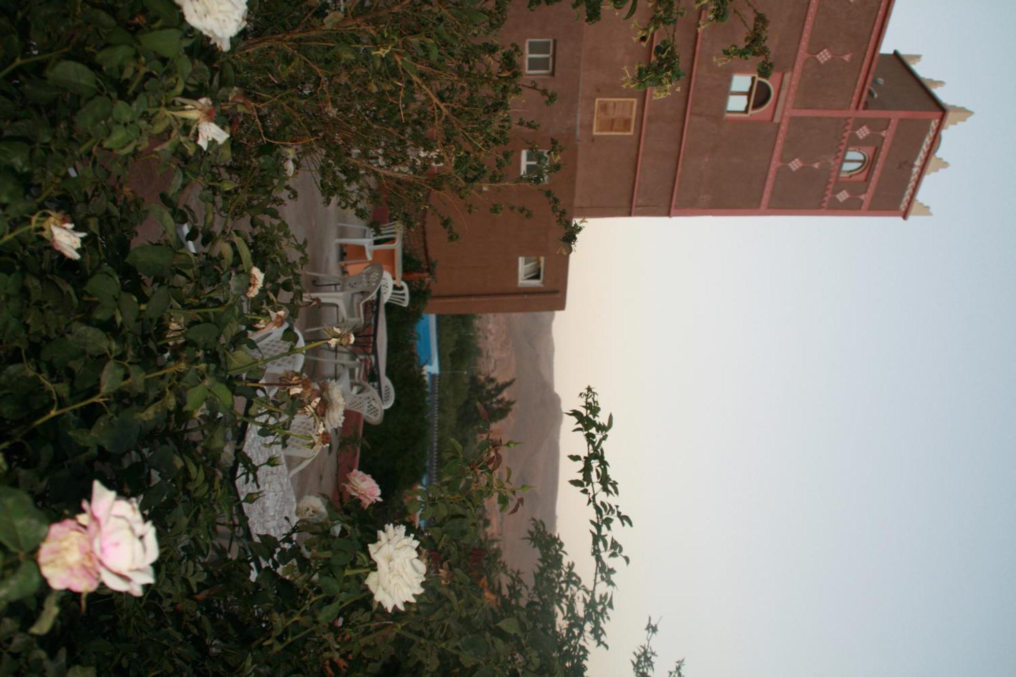 Auberge Restaurant Le Safran Taliouine Exterior photo